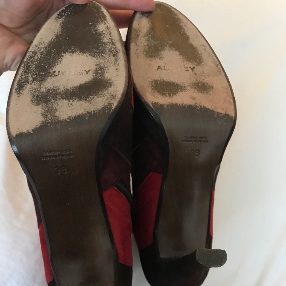 Audrey striped suede ankle boots. - Picture 4 of 8